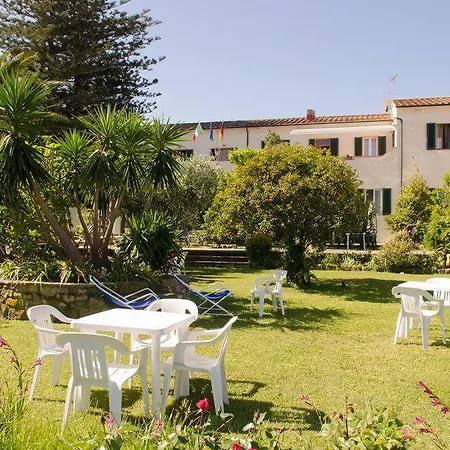 Casa Lupi فندق 2*