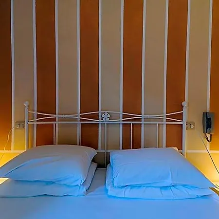 Casa Lupi مارتْشانا مارينا