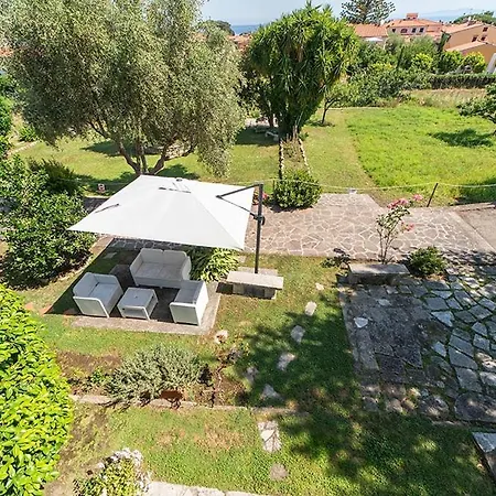 Casa Lupi 2*