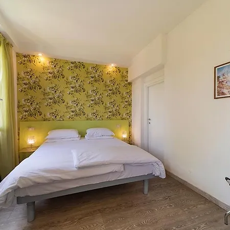 Casa Lupi 2*